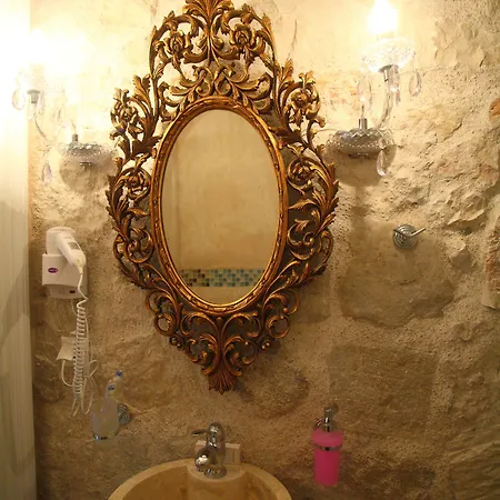 The Aigli בית הארחה 4*