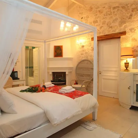 The Aigli بيت ضيافة